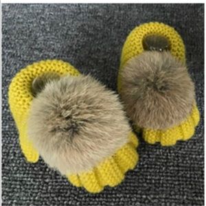 Winniefair Baby Fleece Booties.